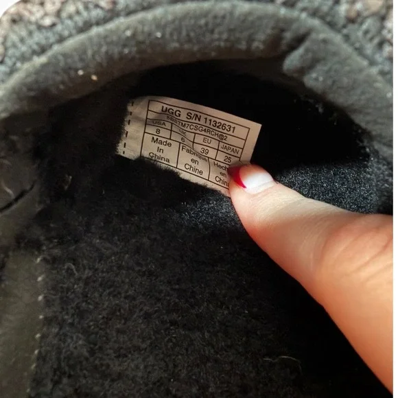 UGG Pierside Tasman Slipper Black Suede Shearling Lined Women's Size 8 Cozy Warm - Picture 7 of 8